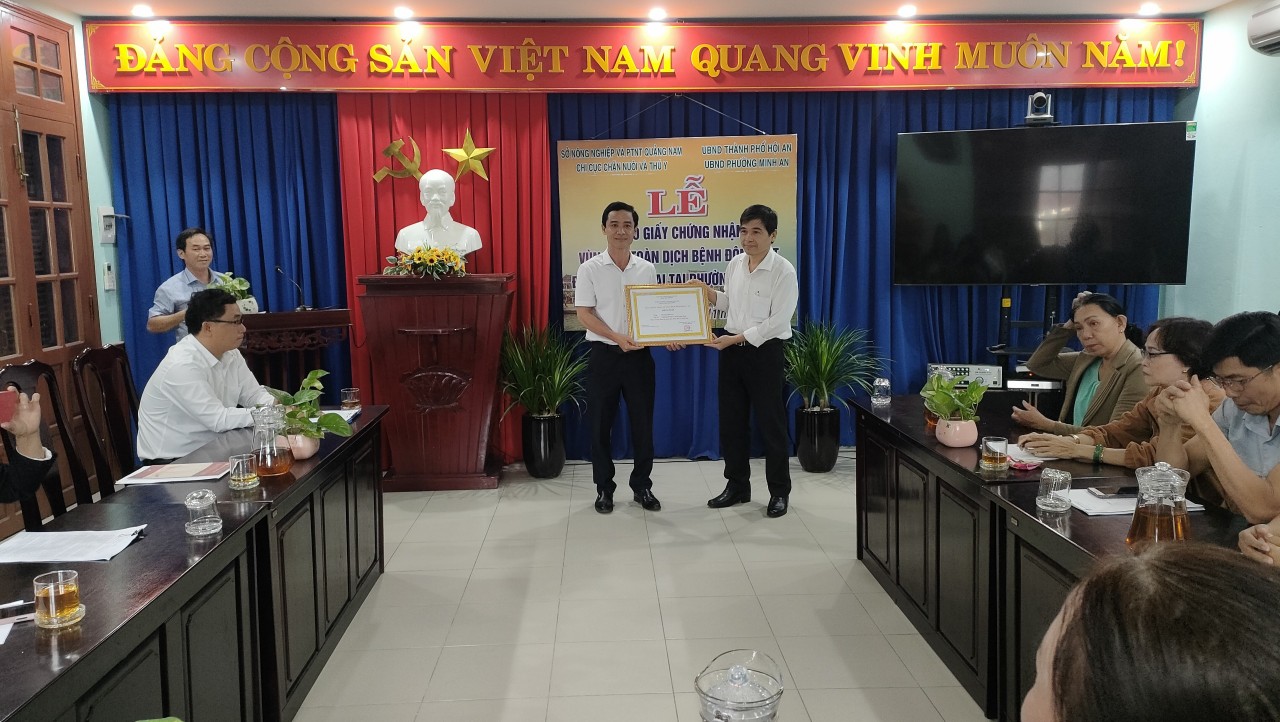 CÔNG NHẬN VÙNG AN TOÀN DỊCH BỆNH ĐỘNG VẬT  CẤP XÃ ĐẦU TIÊN TẠI QUẢNG NAM